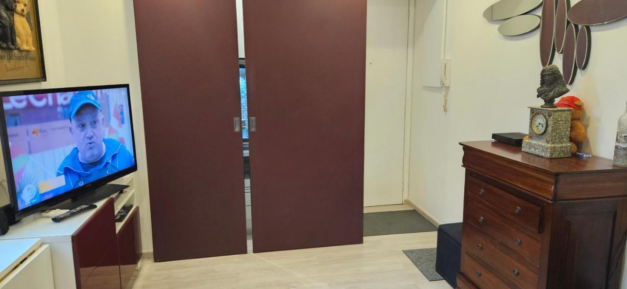 Studio 22M2 A Ivry/Seine-A 200 Metres De Paris. Proche Metro 7 Eksteriør billede
